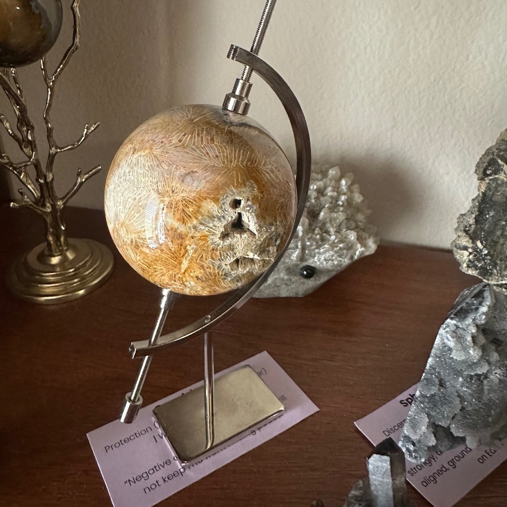 Bundle Dendritic Slab and Coral Jade Sphere w/Stand